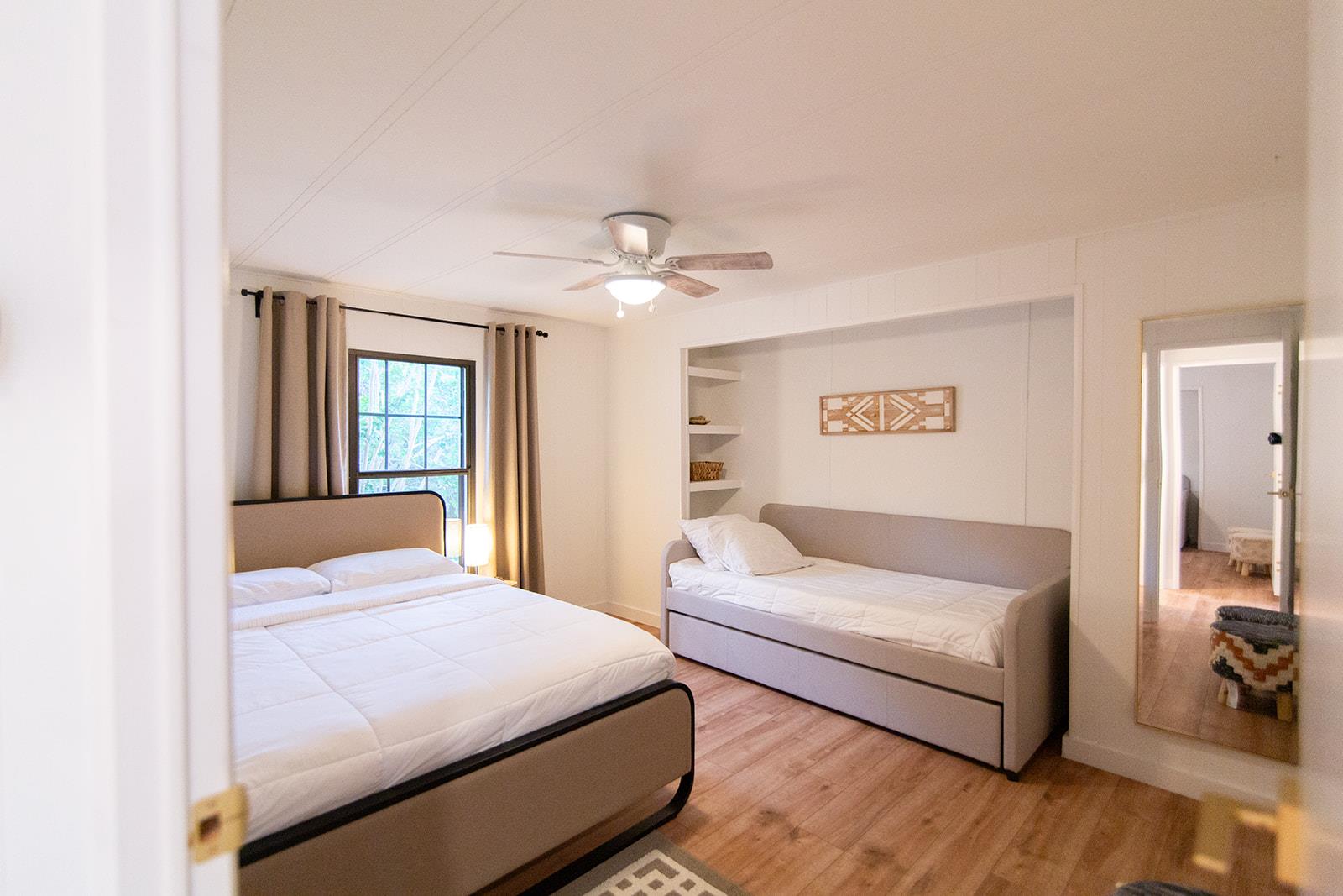 17307 E Darleen Dr, Leander, TX 78641