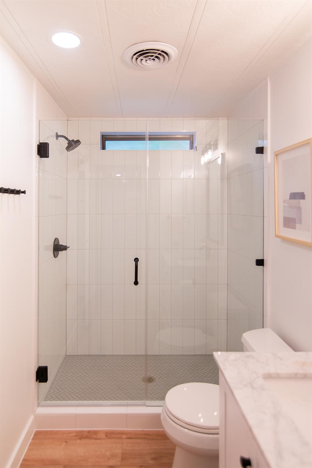 17307 E Darleen Dr, Leander, TX 78641