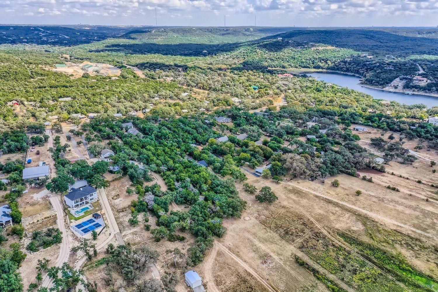 17307 E Darleen Dr, Leander, TX 78641