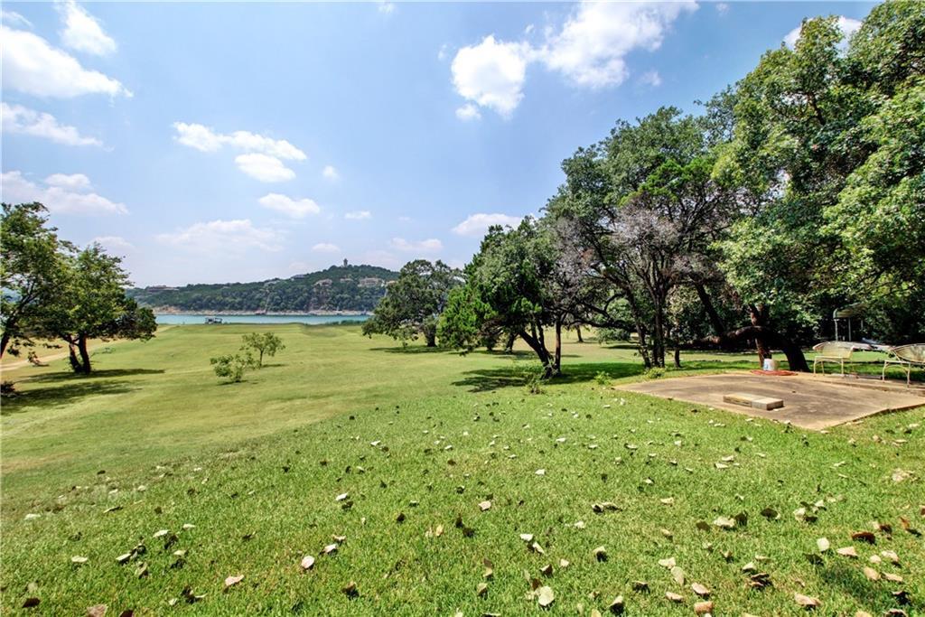 17307 E Darleen Dr, Leander, TX 78641