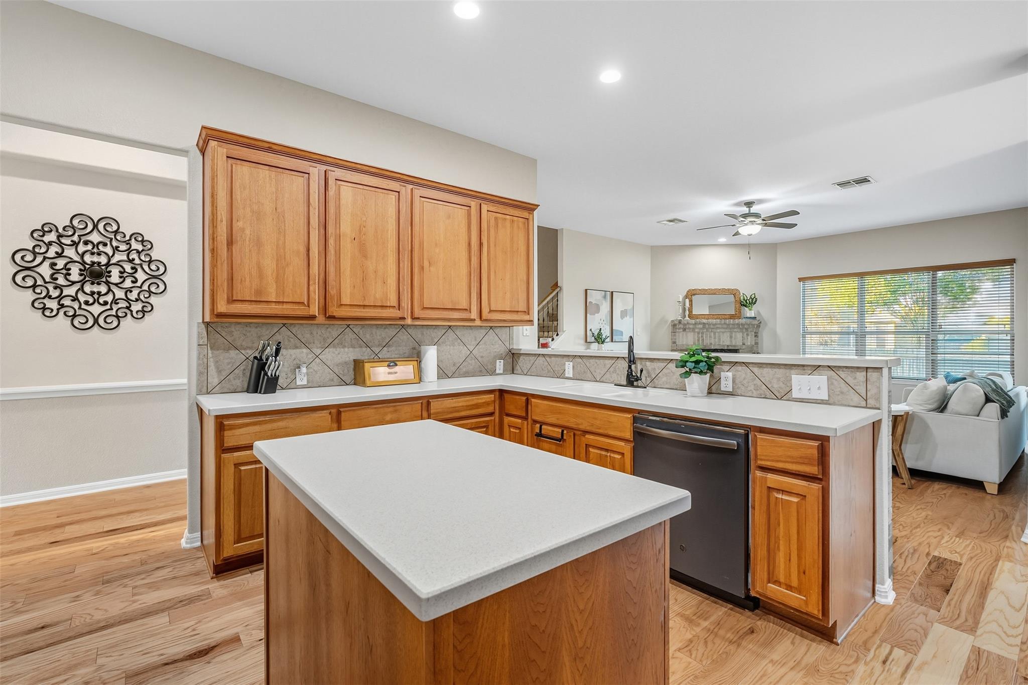 19913 Dornick Hills Ln, Pflugerville, TX 78660