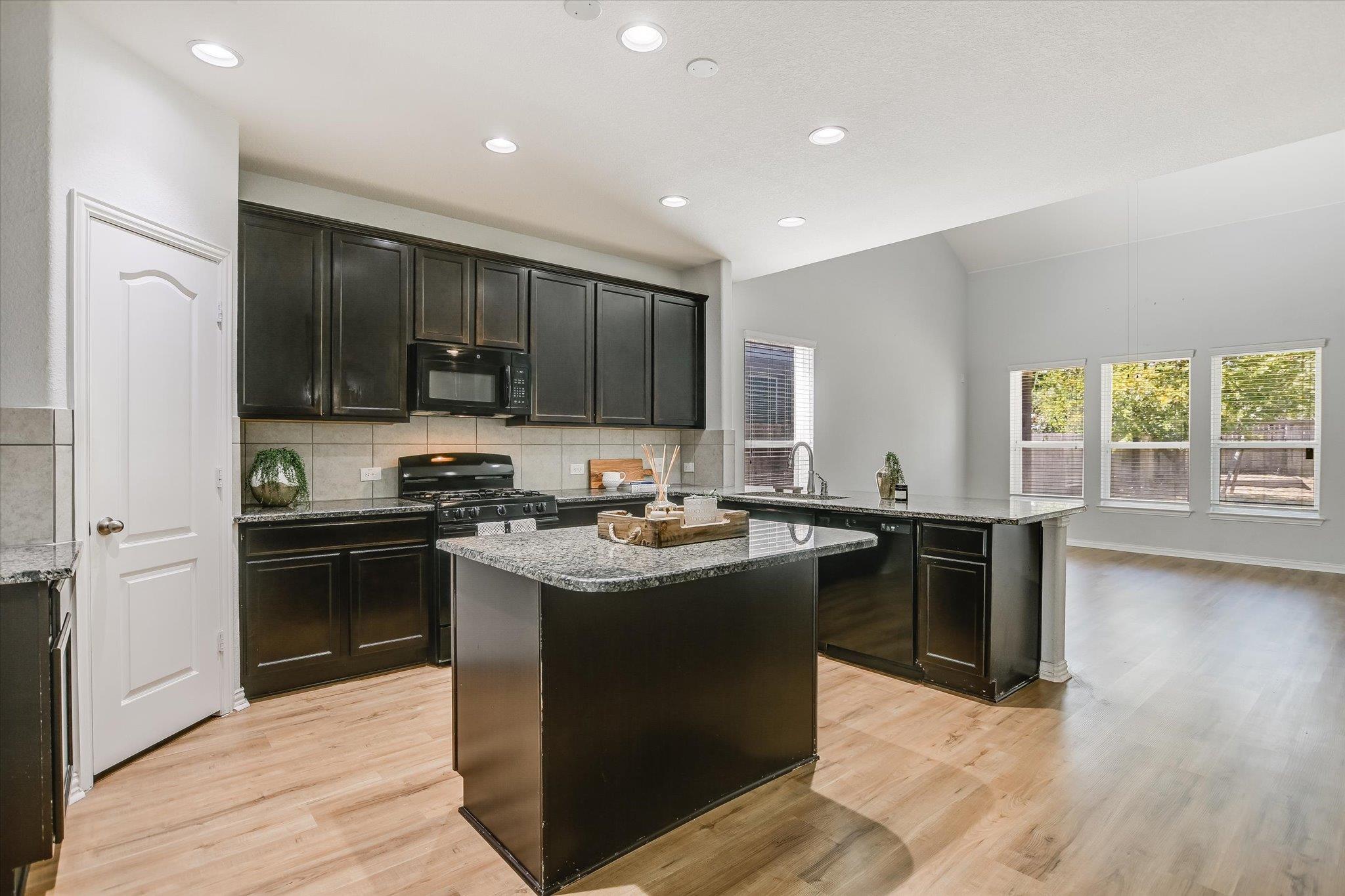 113 Cipressi Cv, Georgetown, TX 78628