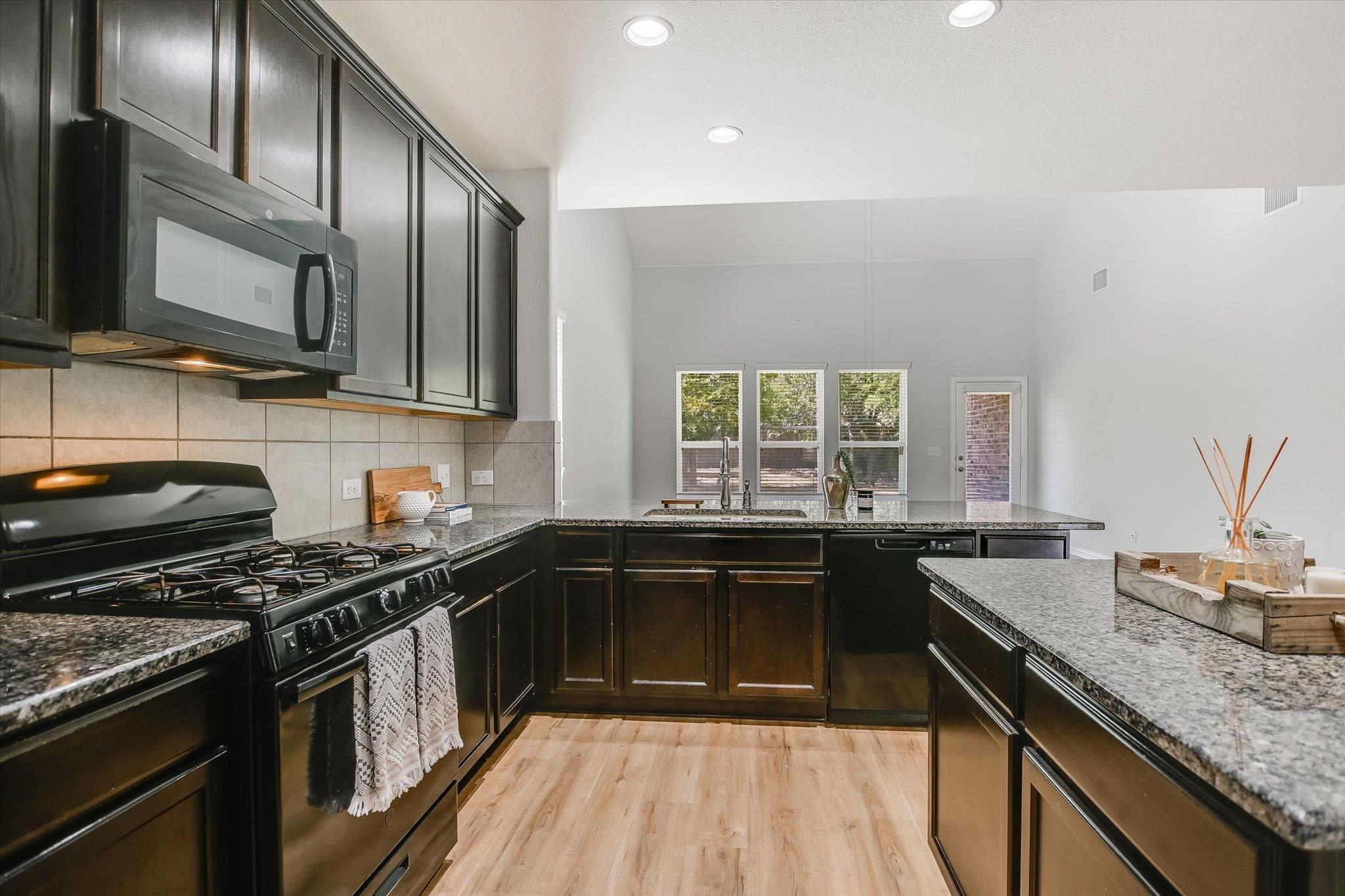 113 Cipressi Cv, Georgetown, TX 78628