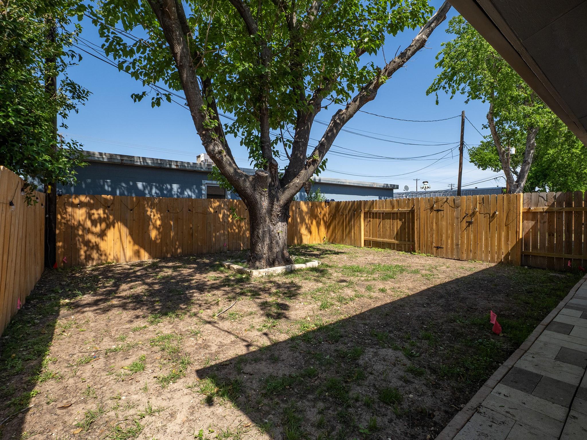 8314 Bowling Green Dr # B, Austin, TX 78757