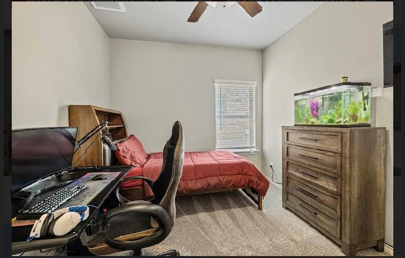 501 Seabiscuit Dr, Jarrell, TX 76537