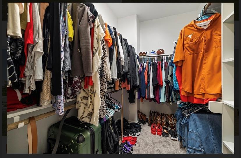 501 Seabiscuit Dr, Jarrell, TX 76537