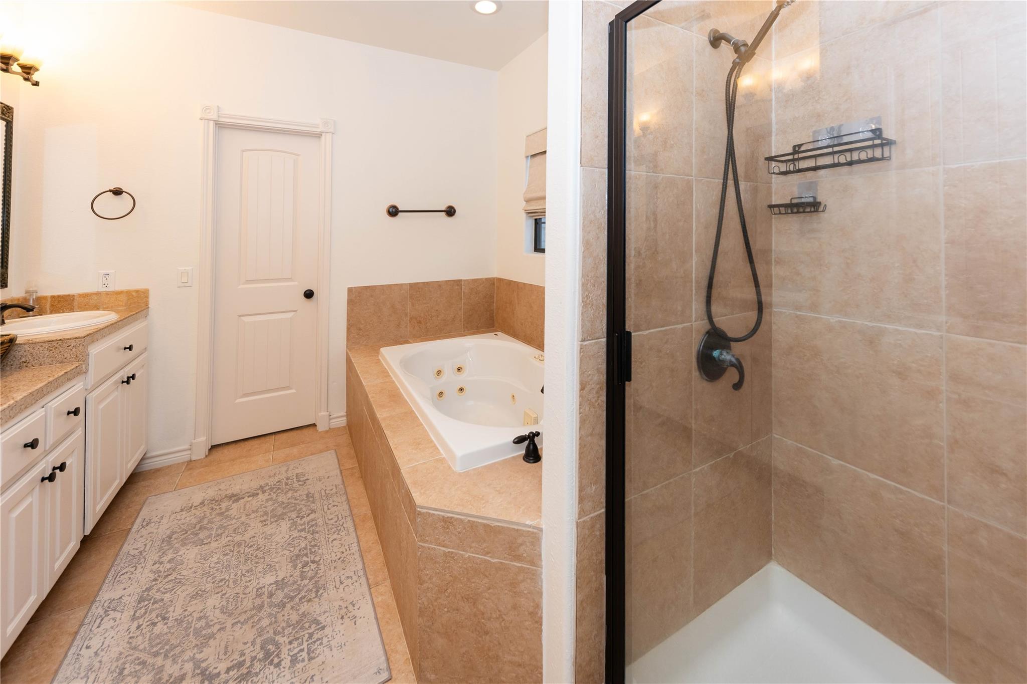 127 Eleanor Ln, Bastrop, TX 78602