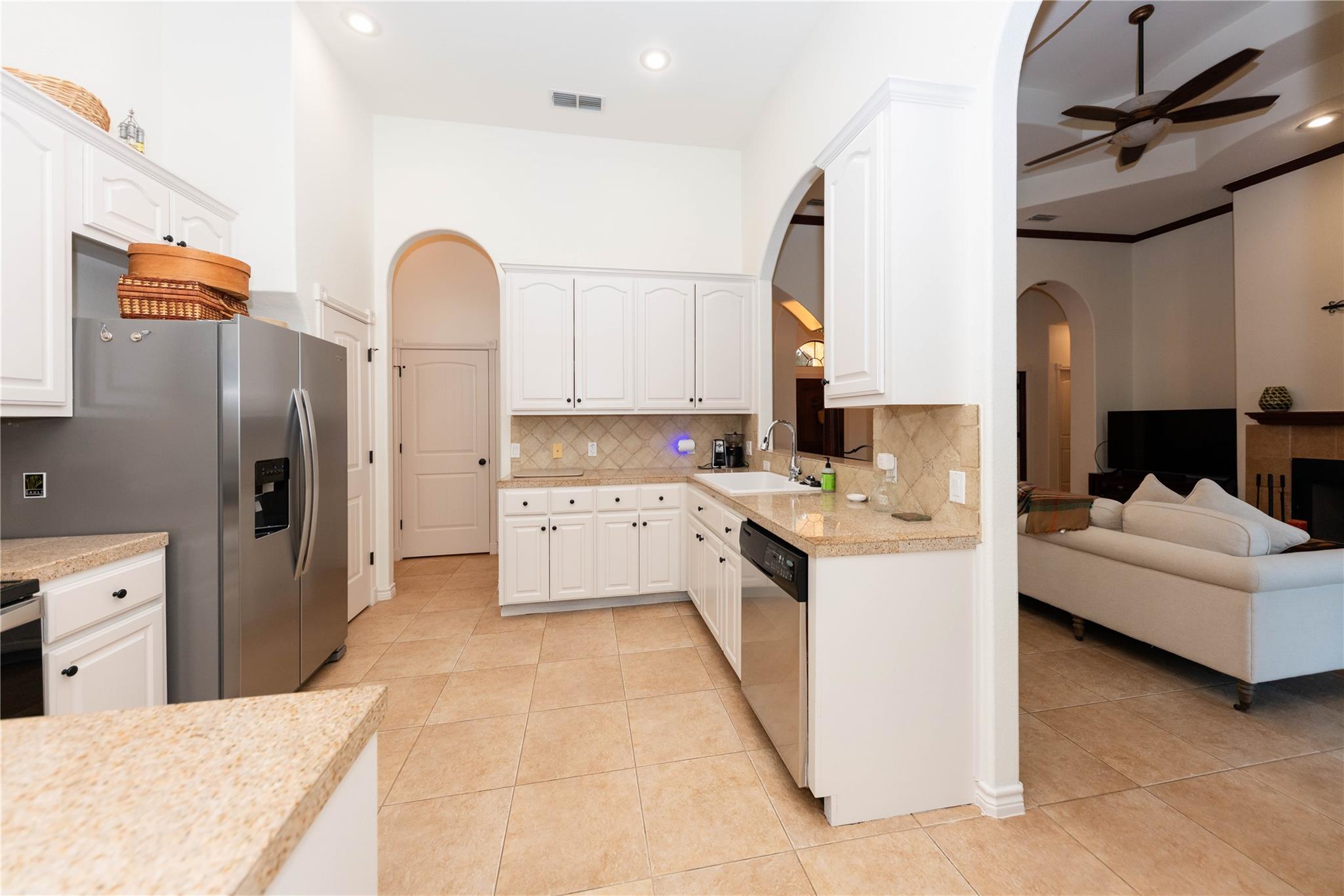 127 Eleanor Ln, Bastrop, TX 78602