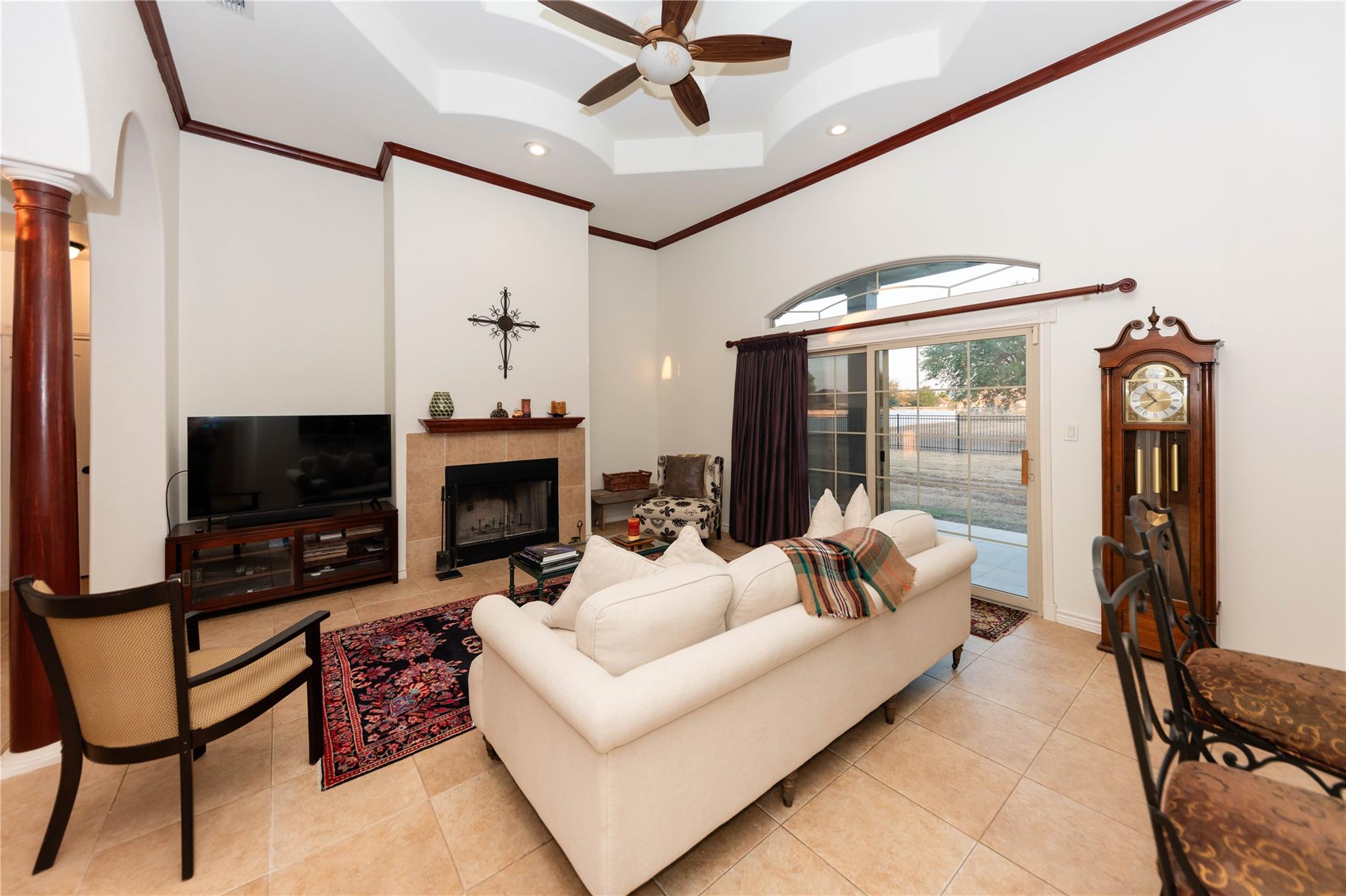 127 Eleanor Ln, Bastrop, TX 78602