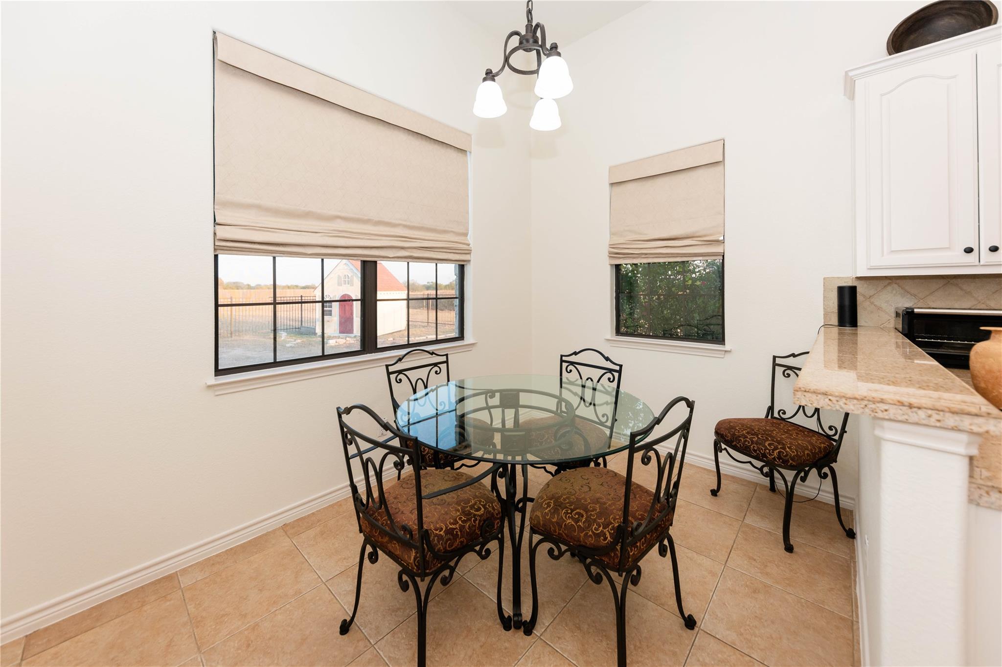 127 Eleanor Ln, Bastrop, TX 78602