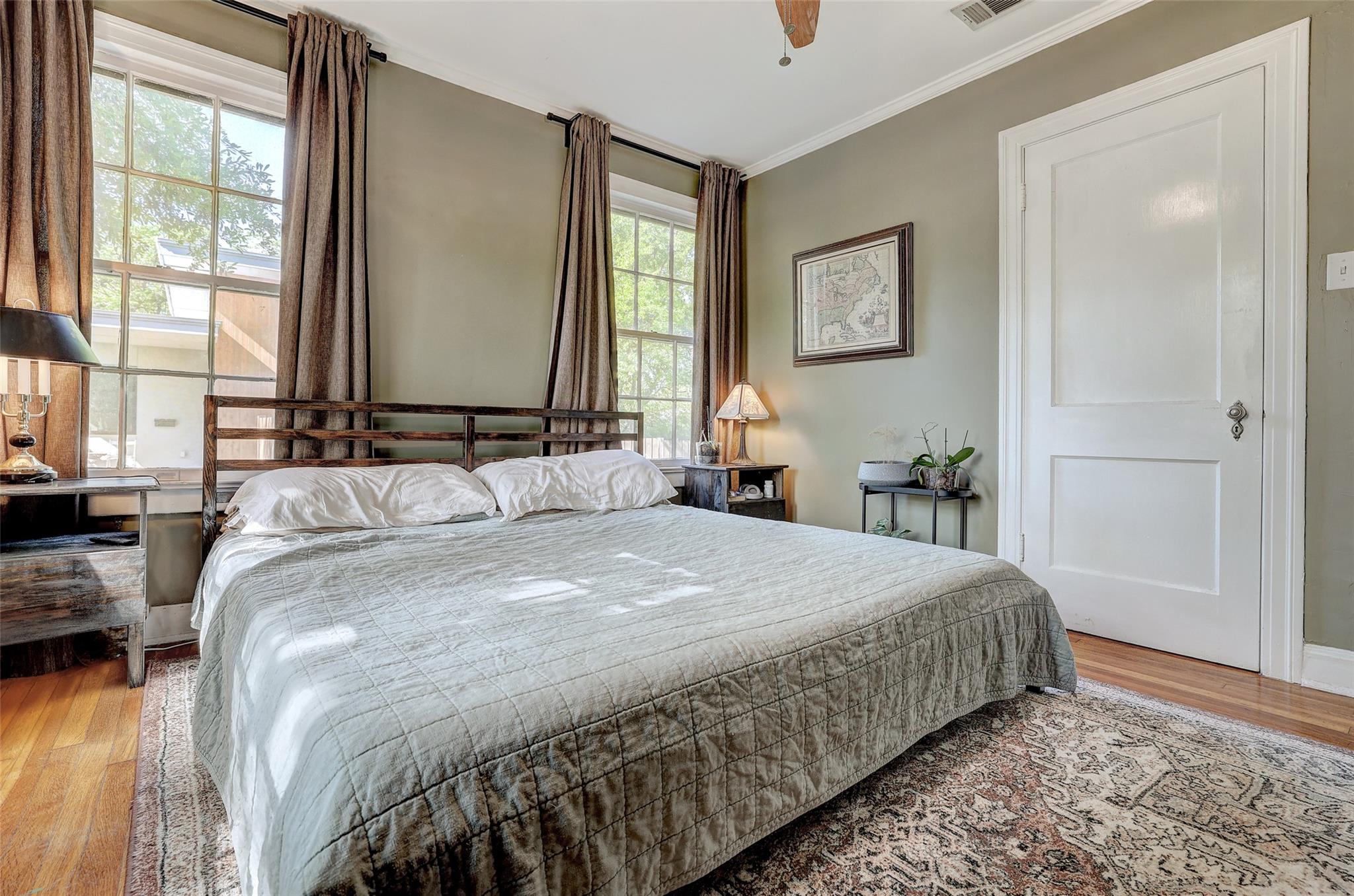 809 E 44th St, Austin, TX 78751