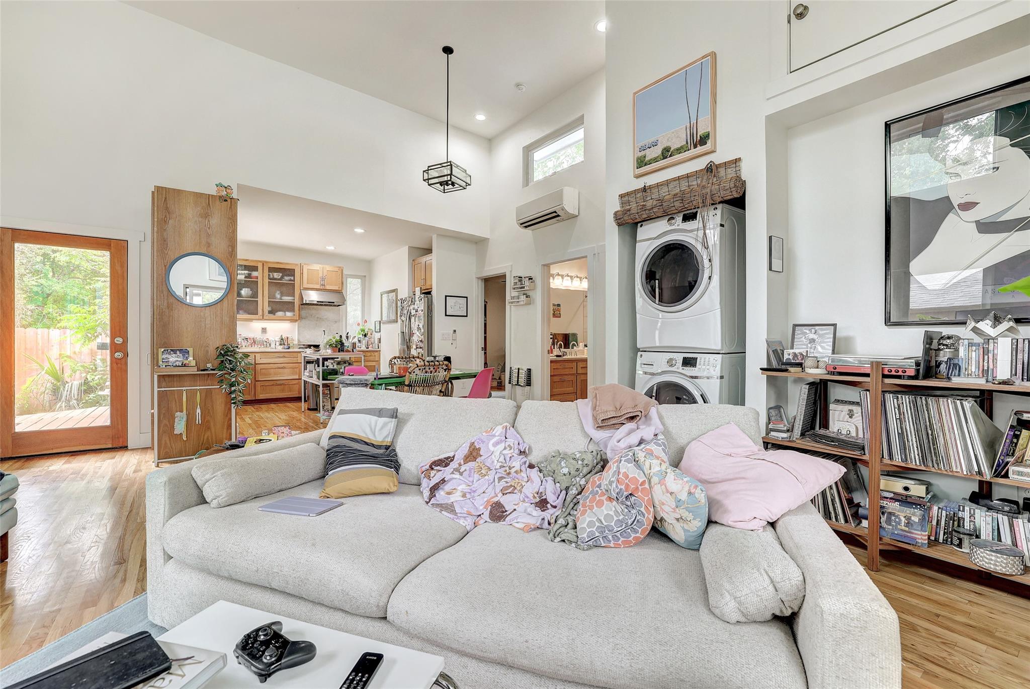 809 E 44th St, Austin, TX 78751