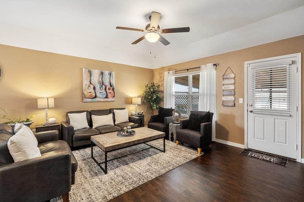 5920 Montrelia Dr, Austin, TX 78724