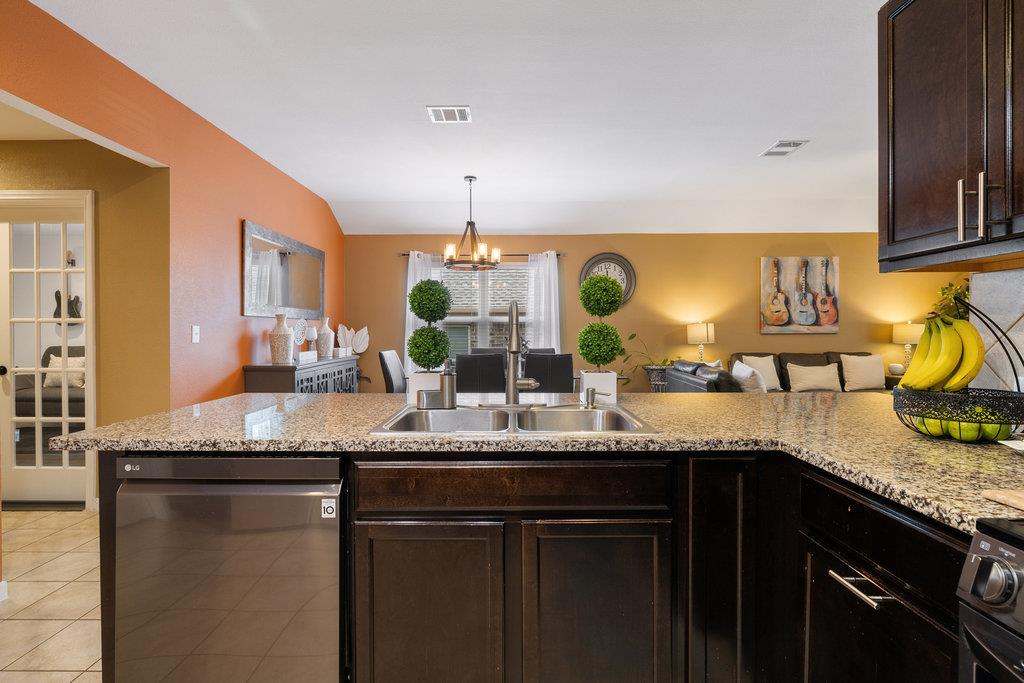 5920 Montrelia Dr, Austin, TX 78724