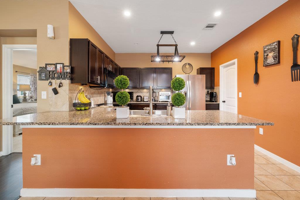 5920 Montrelia Dr, Austin, TX 78724