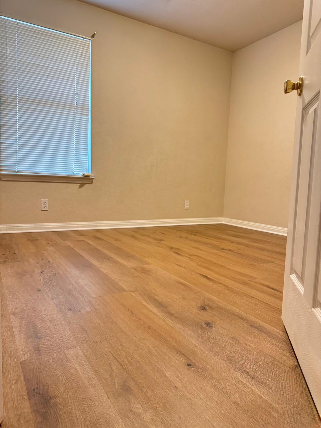 600 Kawnee Dr # D, Austin, TX 78752