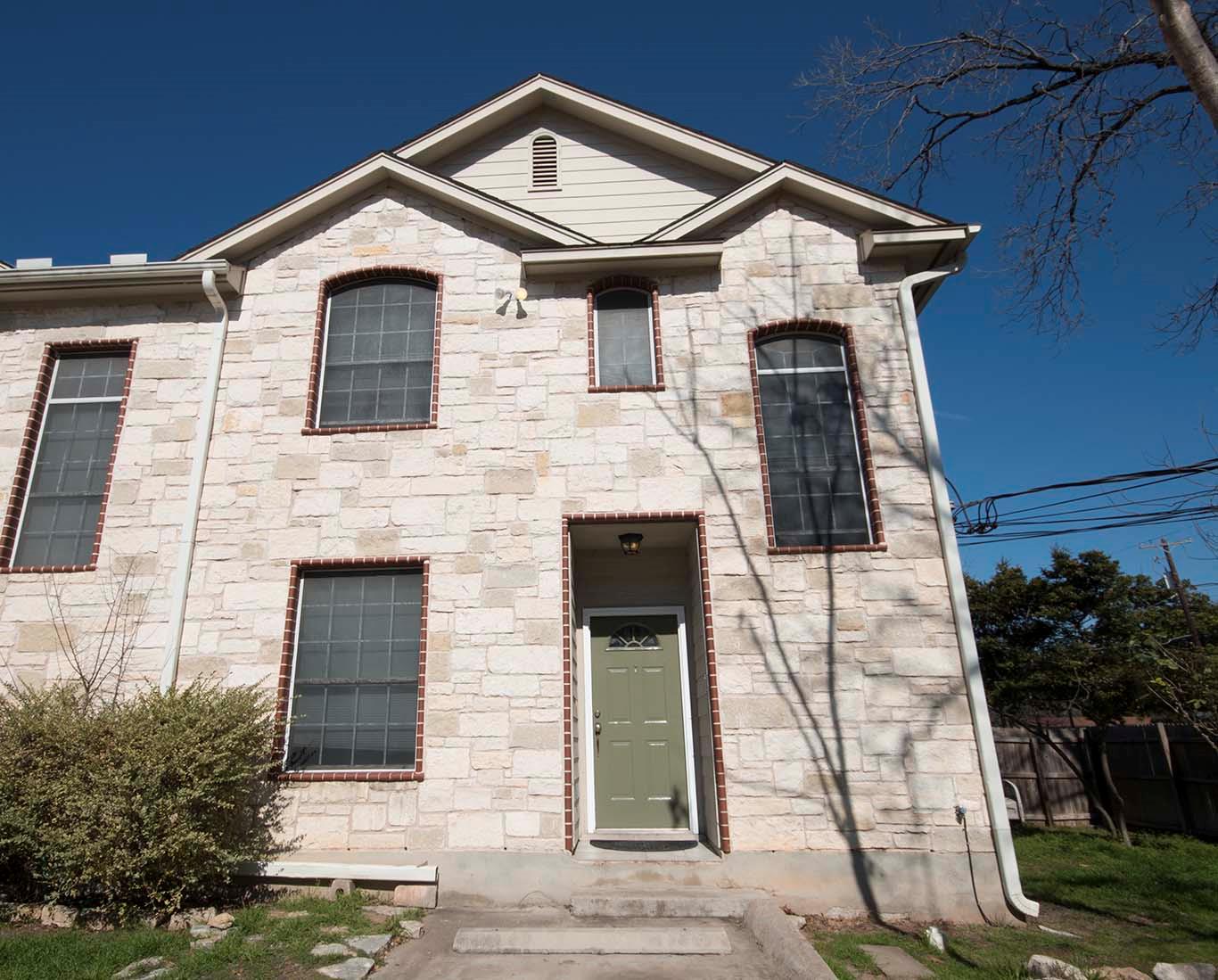 600 Kawnee Dr # D, Austin, TX 78752