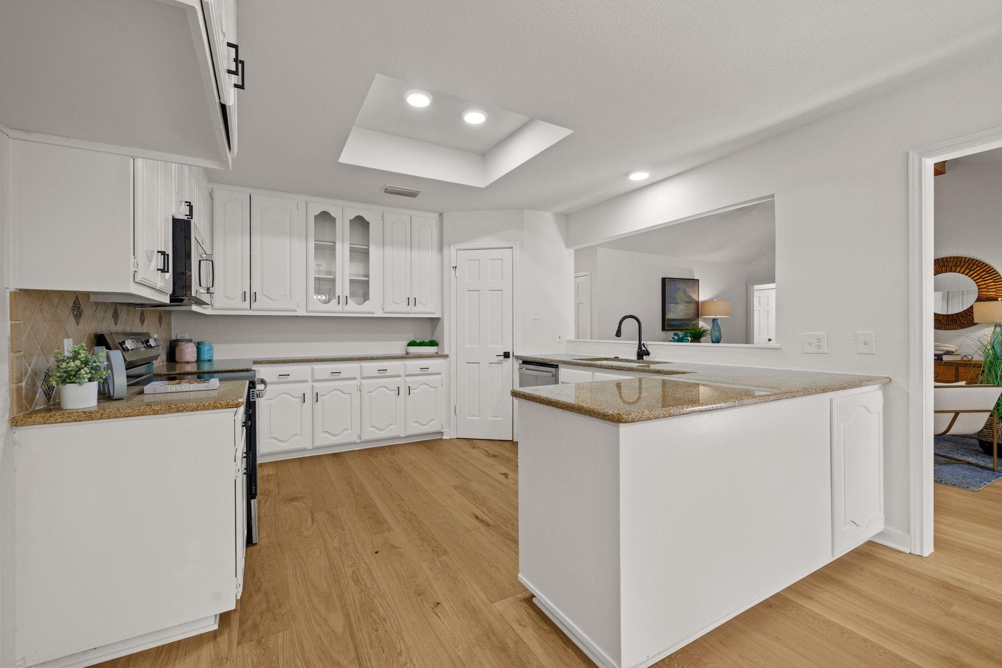 303 S Ridge Cir, Georgetown, TX 78628