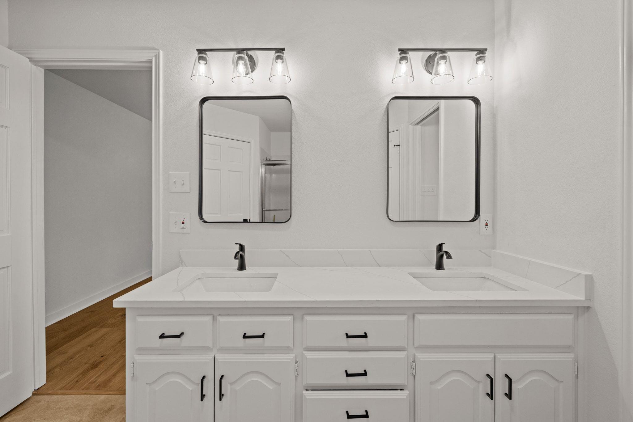 303 S Ridge Cir, Georgetown, TX 78628