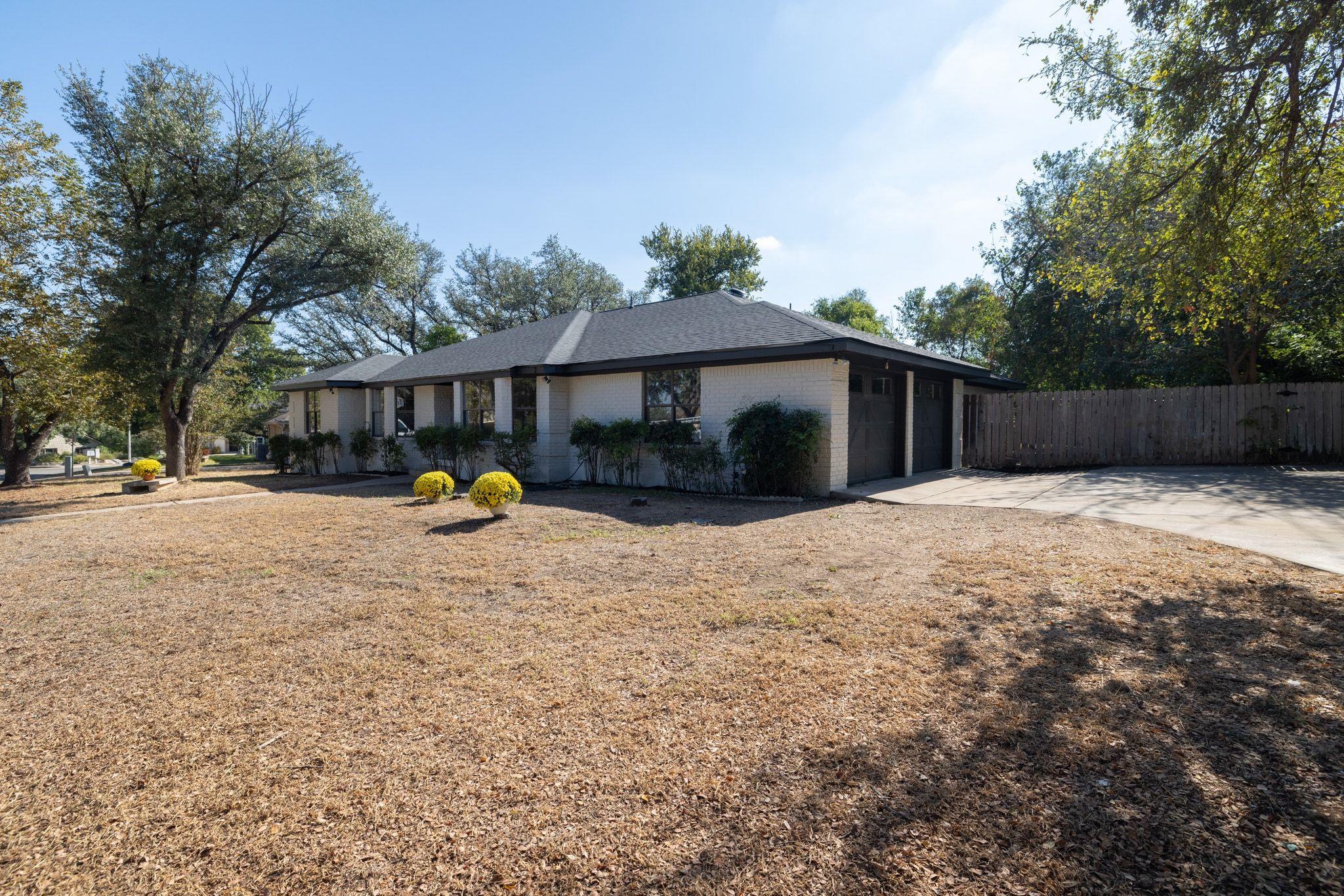 303 S Ridge Cir, Georgetown, TX 78628