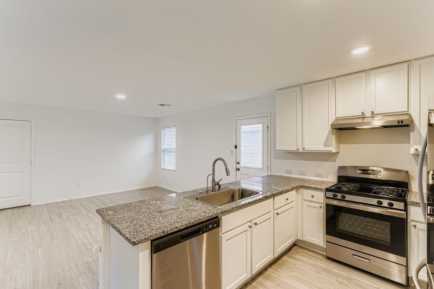 5803 Antonio Place Pl, Seguin, TX 78155