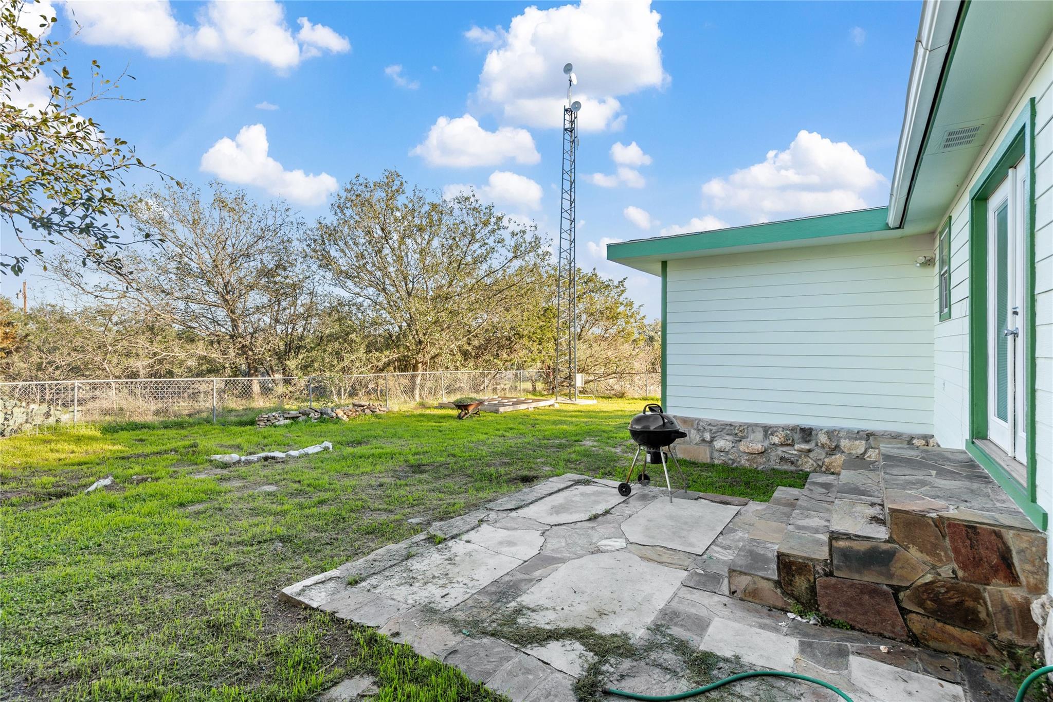 713 Jim Bowie Dr, Spicewood, TX 78669