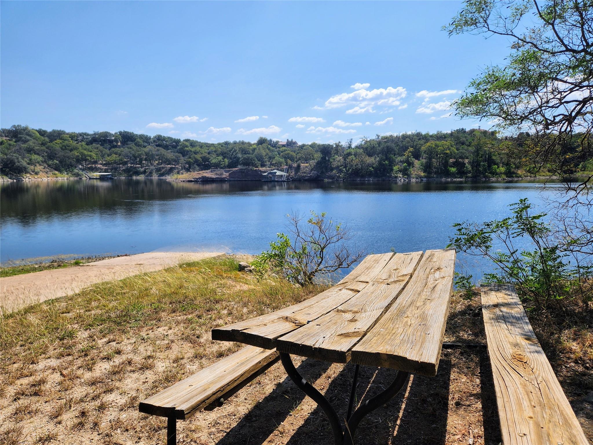 713 Jim Bowie Dr, Spicewood, TX 78669