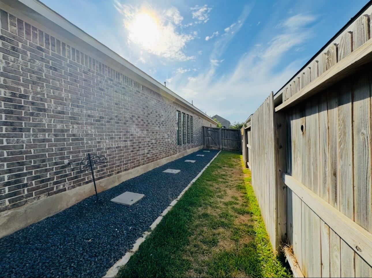 2157 Wildrye Ln, New Braunfels, TX 78132