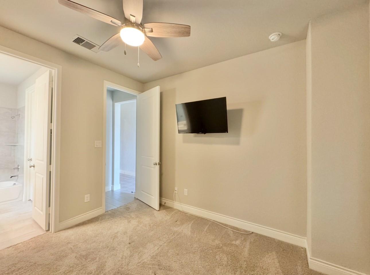 2157 Wildrye Ln, New Braunfels, TX 78132