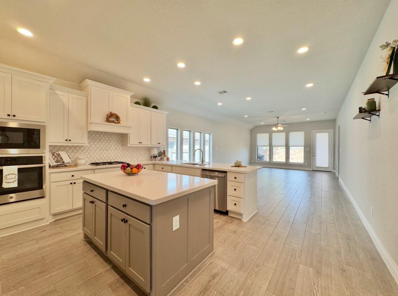 2157 Wildrye Ln, New Braunfels, TX 78132