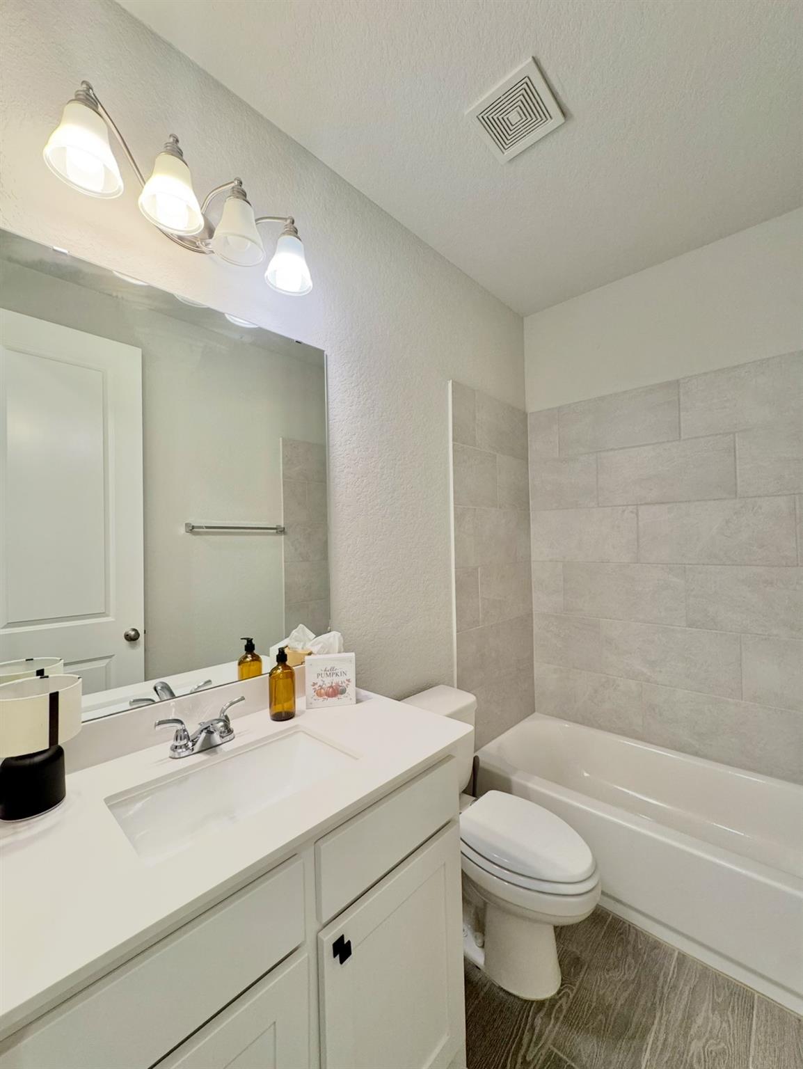 2157 Wildrye Ln, New Braunfels, TX 78132