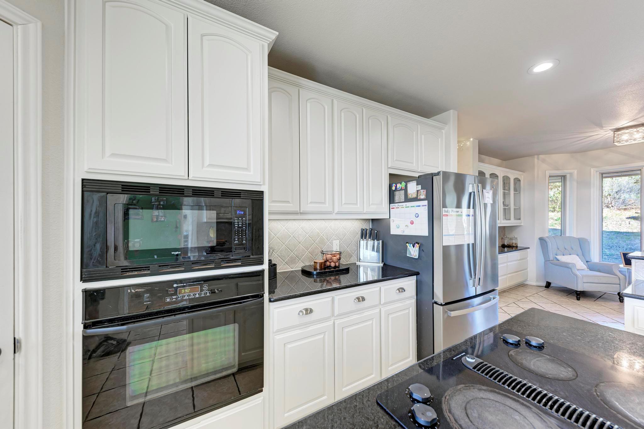 330 Juniper Trl, Kingsland, TX 78639