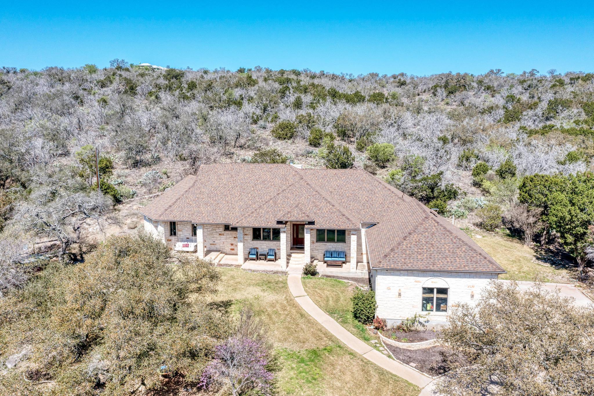 330 Juniper Trl, Kingsland, TX 78639