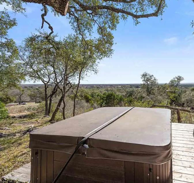 330 Juniper Trl, Kingsland, TX 78639