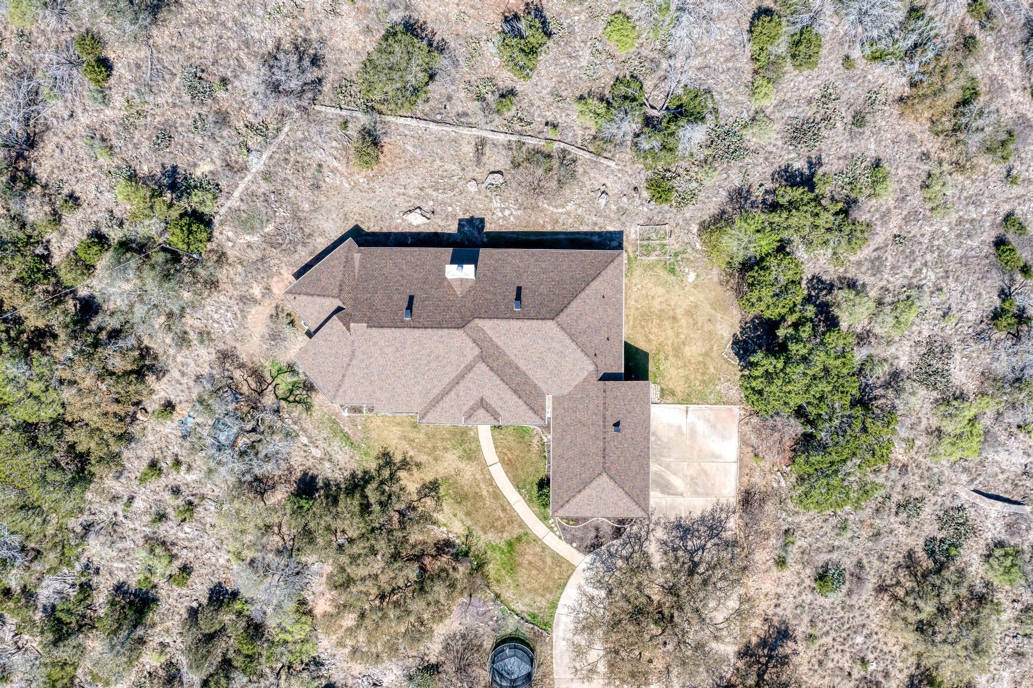 330 Juniper Trl, Kingsland, TX 78639