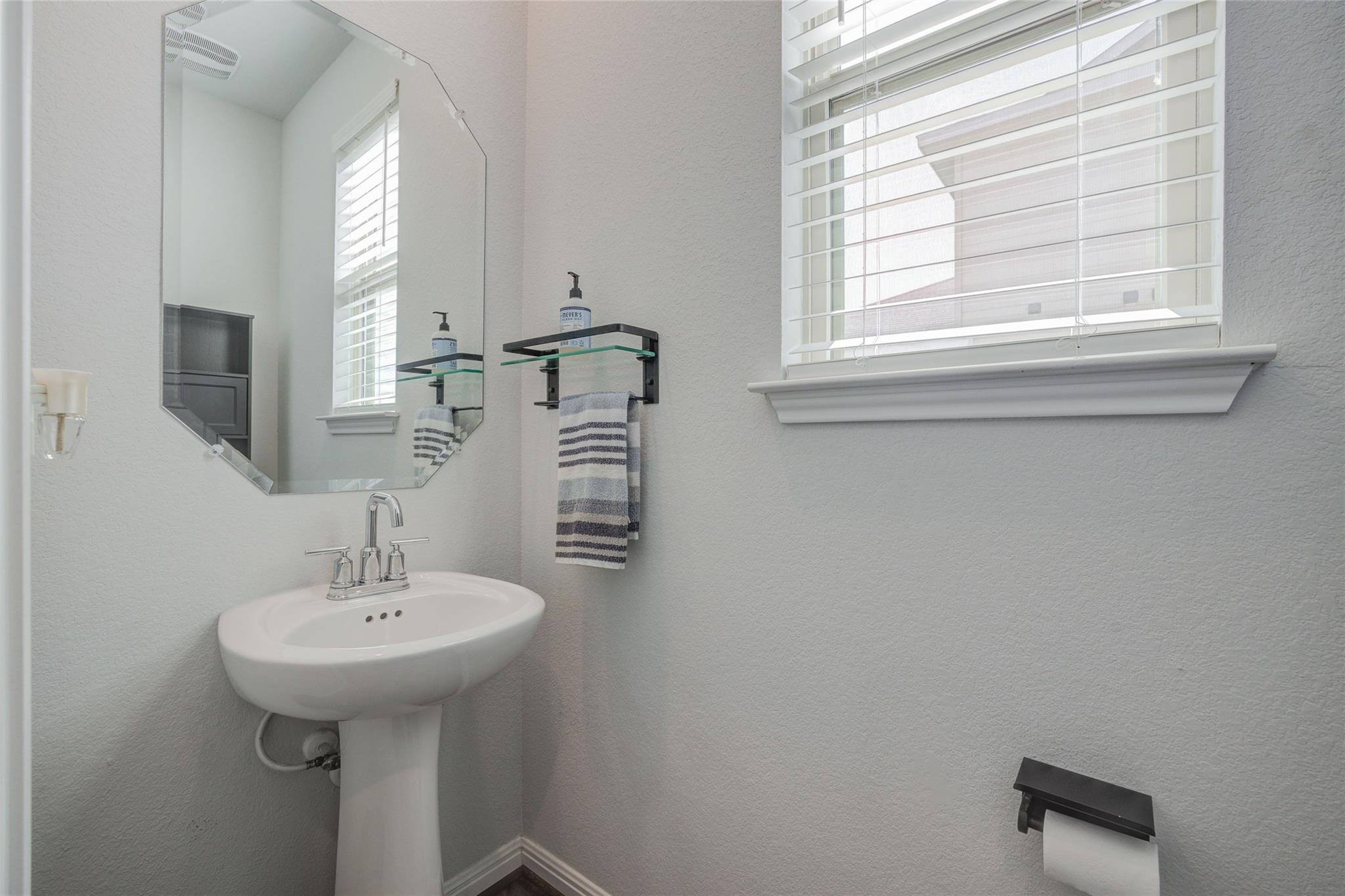 272 Blooming Trl, Kyle, TX 78640