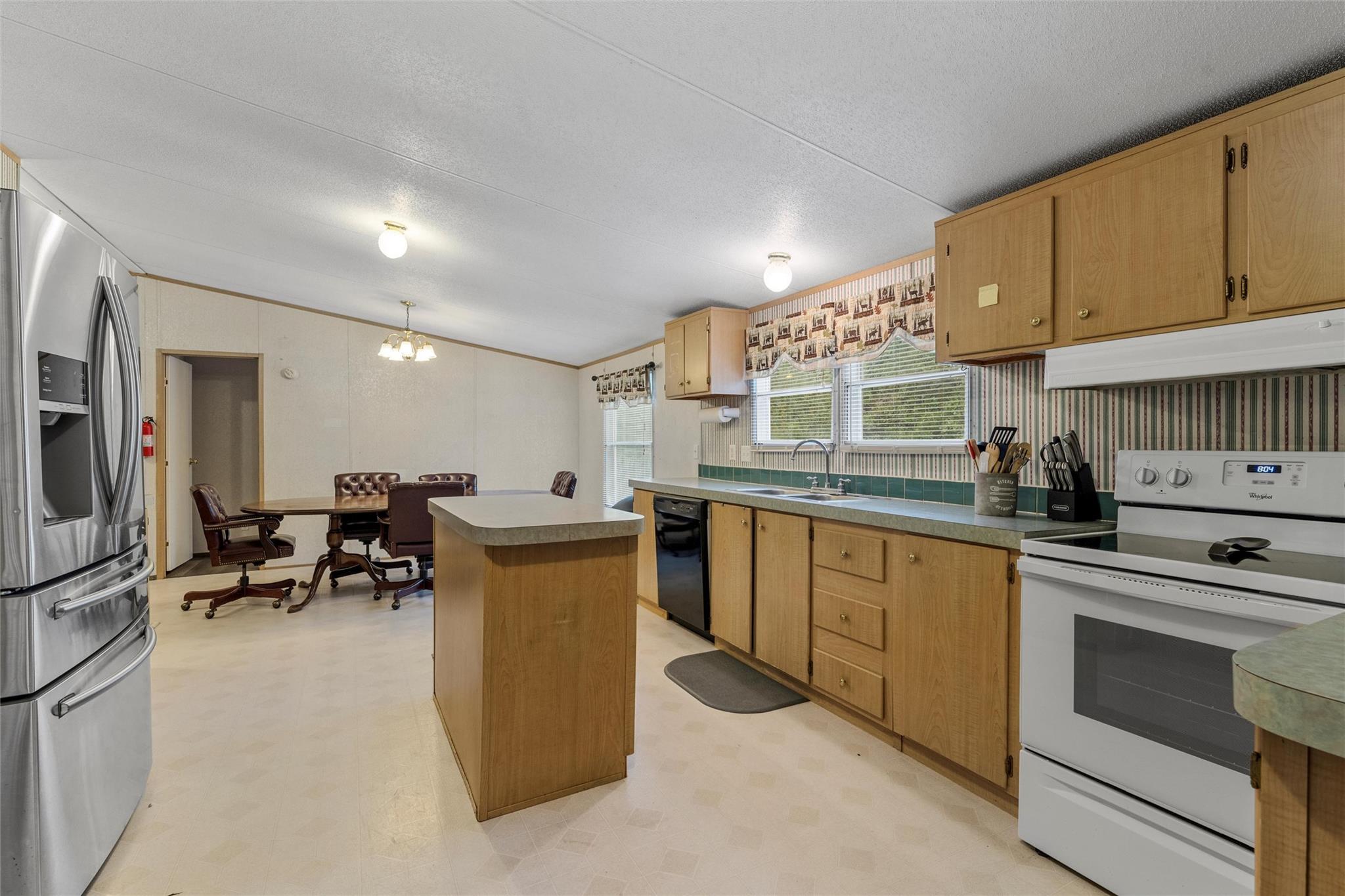 511 Lcr 793, Groesbeck, TX 76642