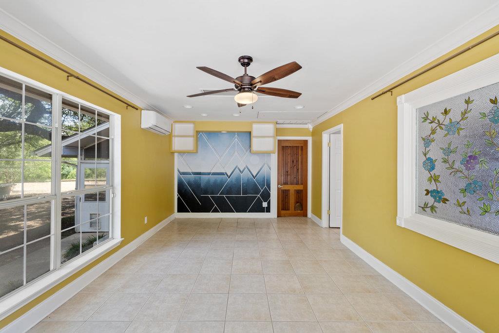 2412 Jones Rd, Austin, TX 78745