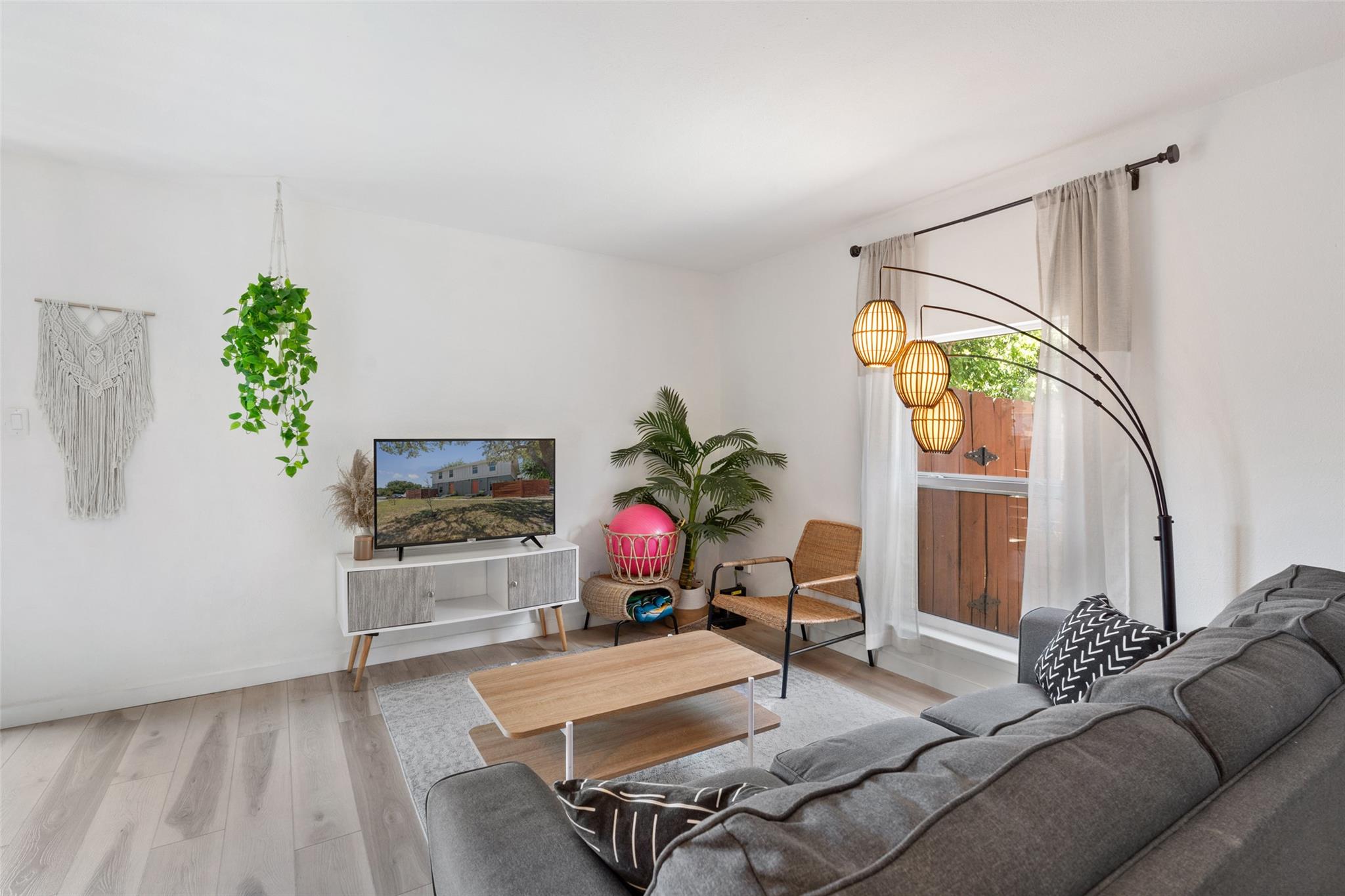 1307 Southport Dr # B, Austin, TX 78704