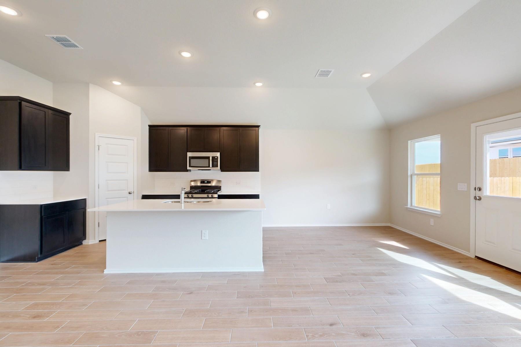 9109 Furman Dr, Austin, TX 78747