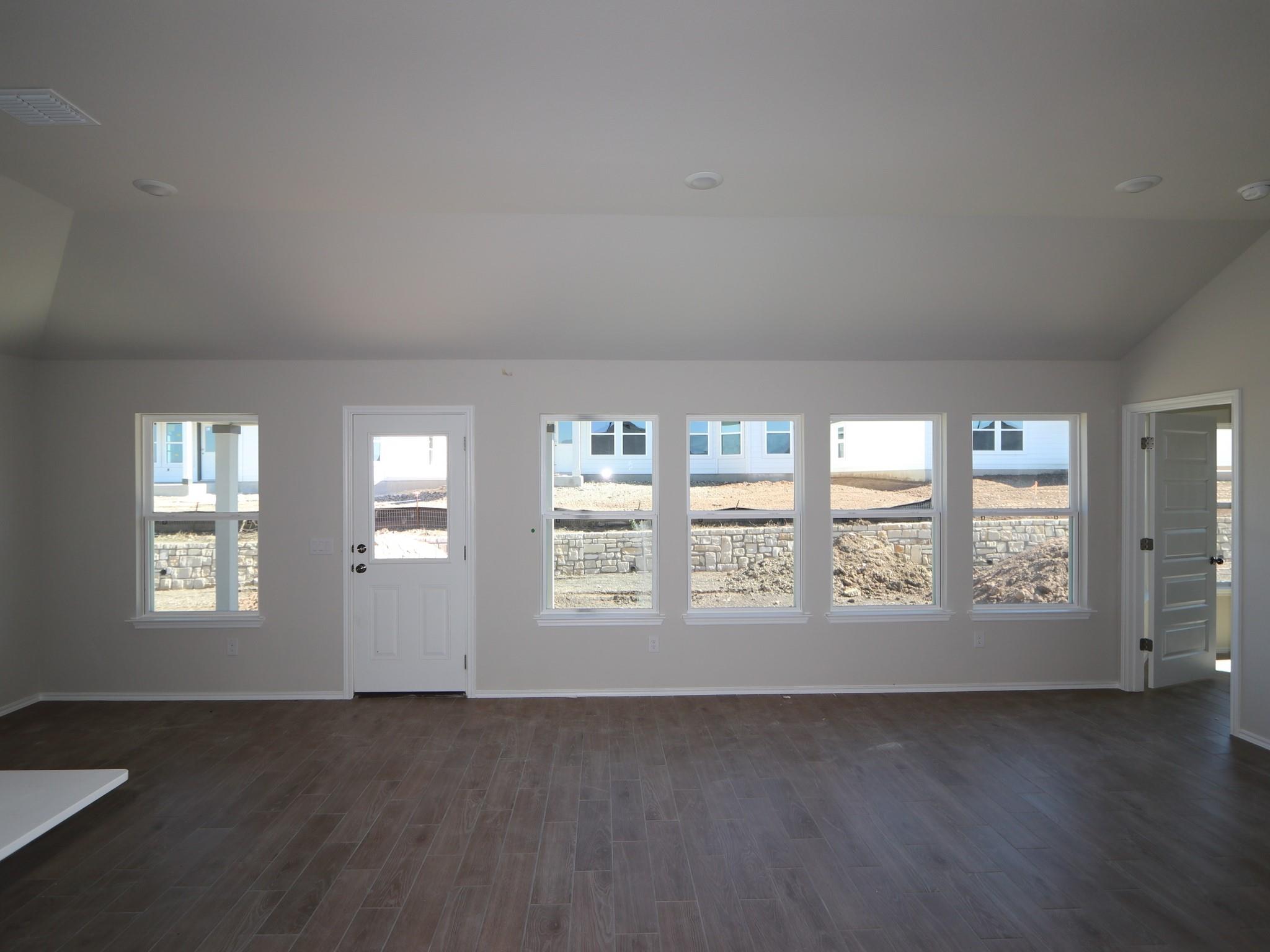 9109 Furman Dr, Austin, TX 78747