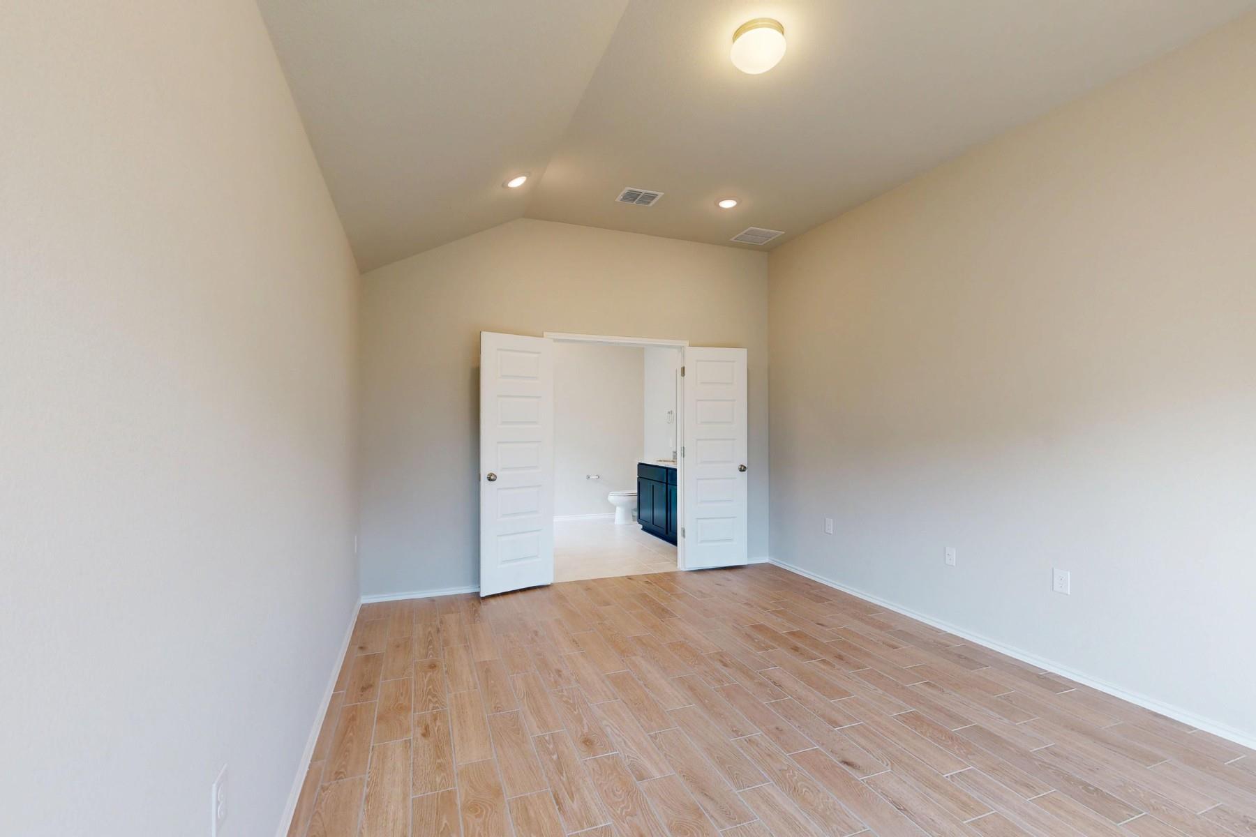 9109 Furman Dr, Austin, TX 78747