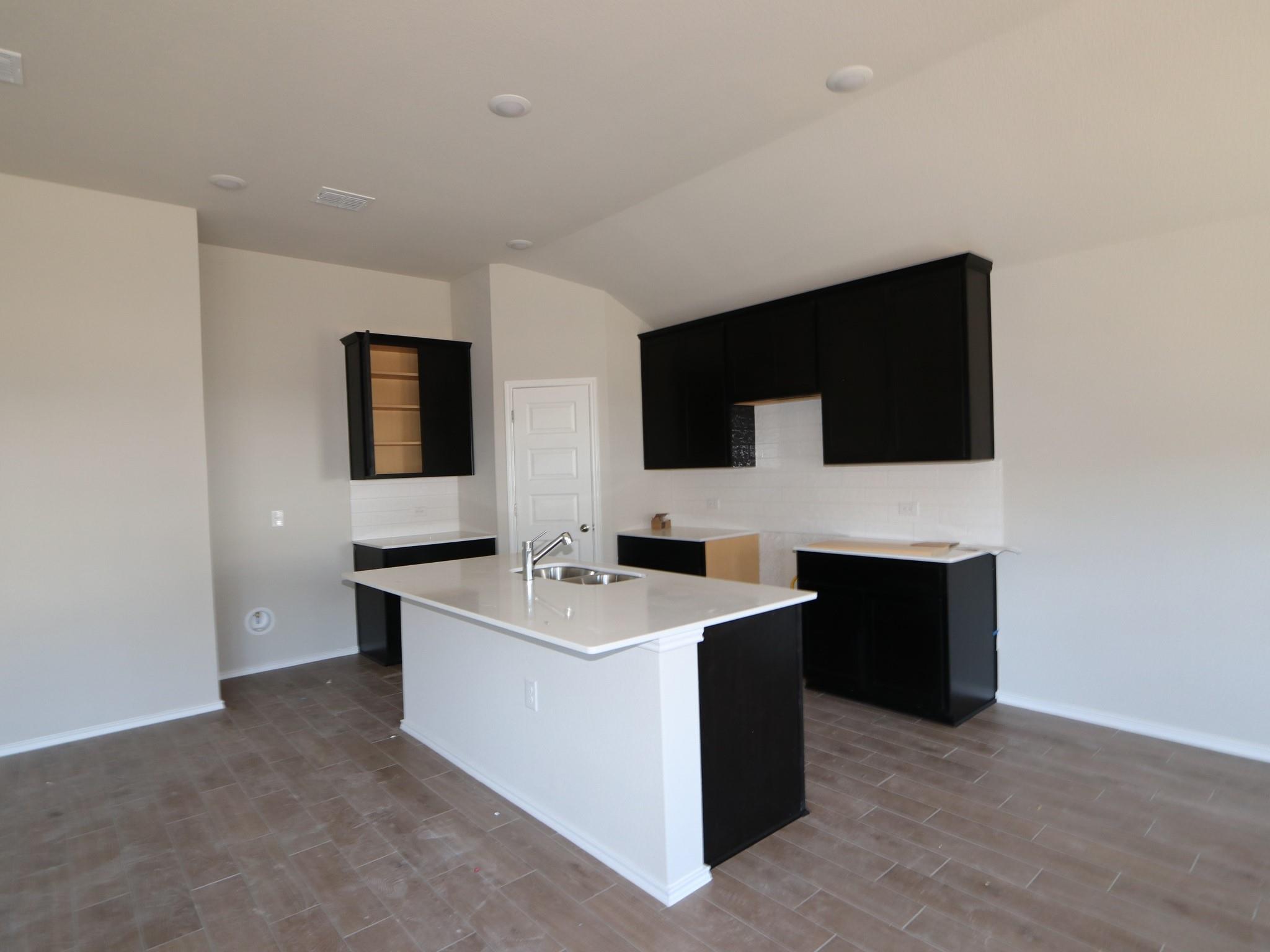 9109 Furman Dr, Austin, TX 78747