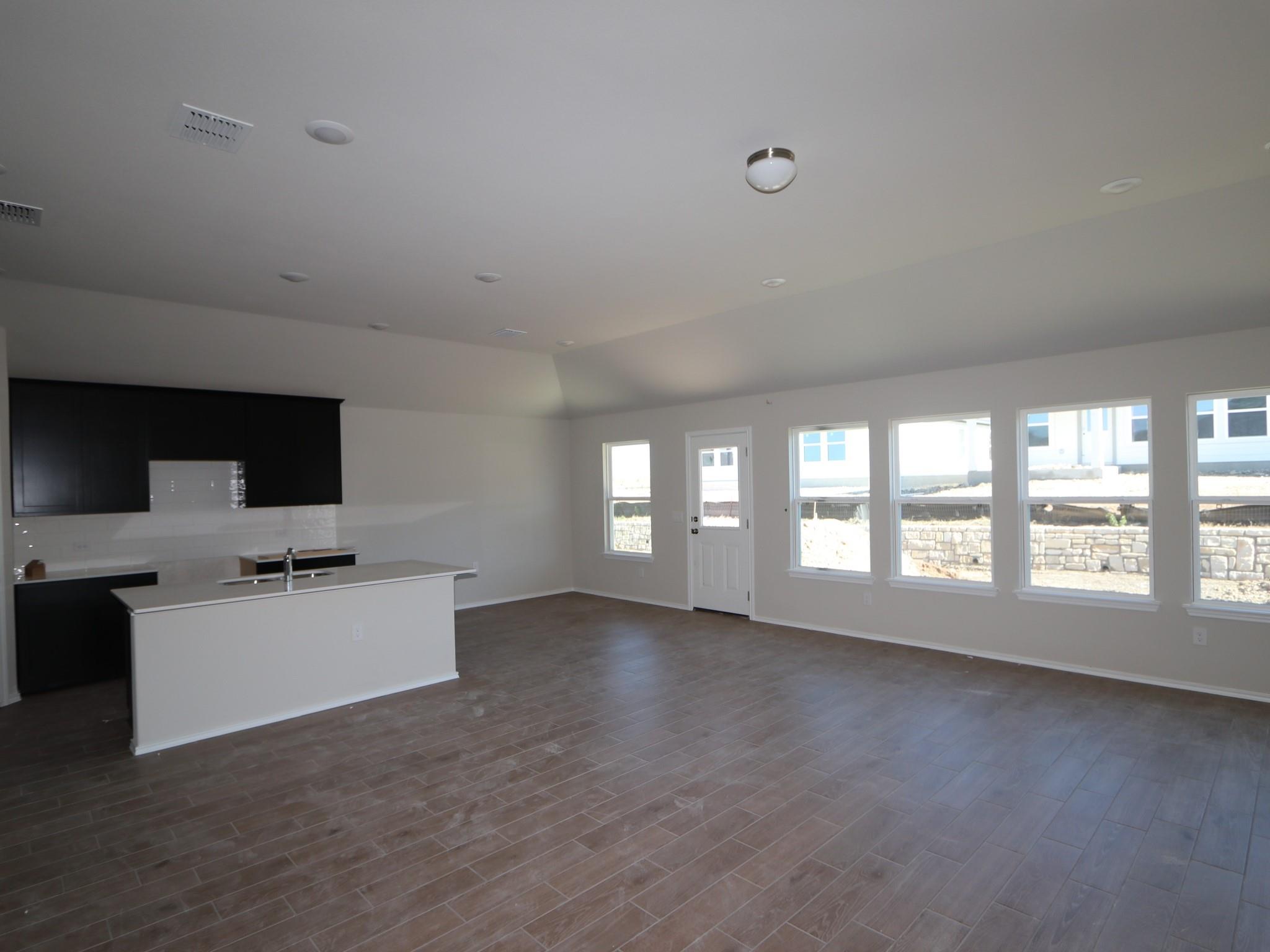 9109 Furman Dr, Austin, TX 78747