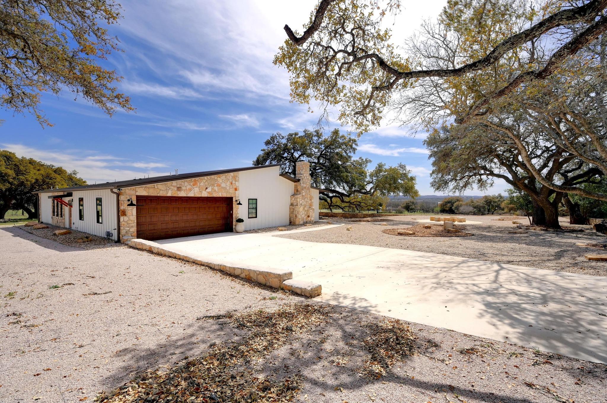 1668 Rocky Road, Blanco, TX 78606