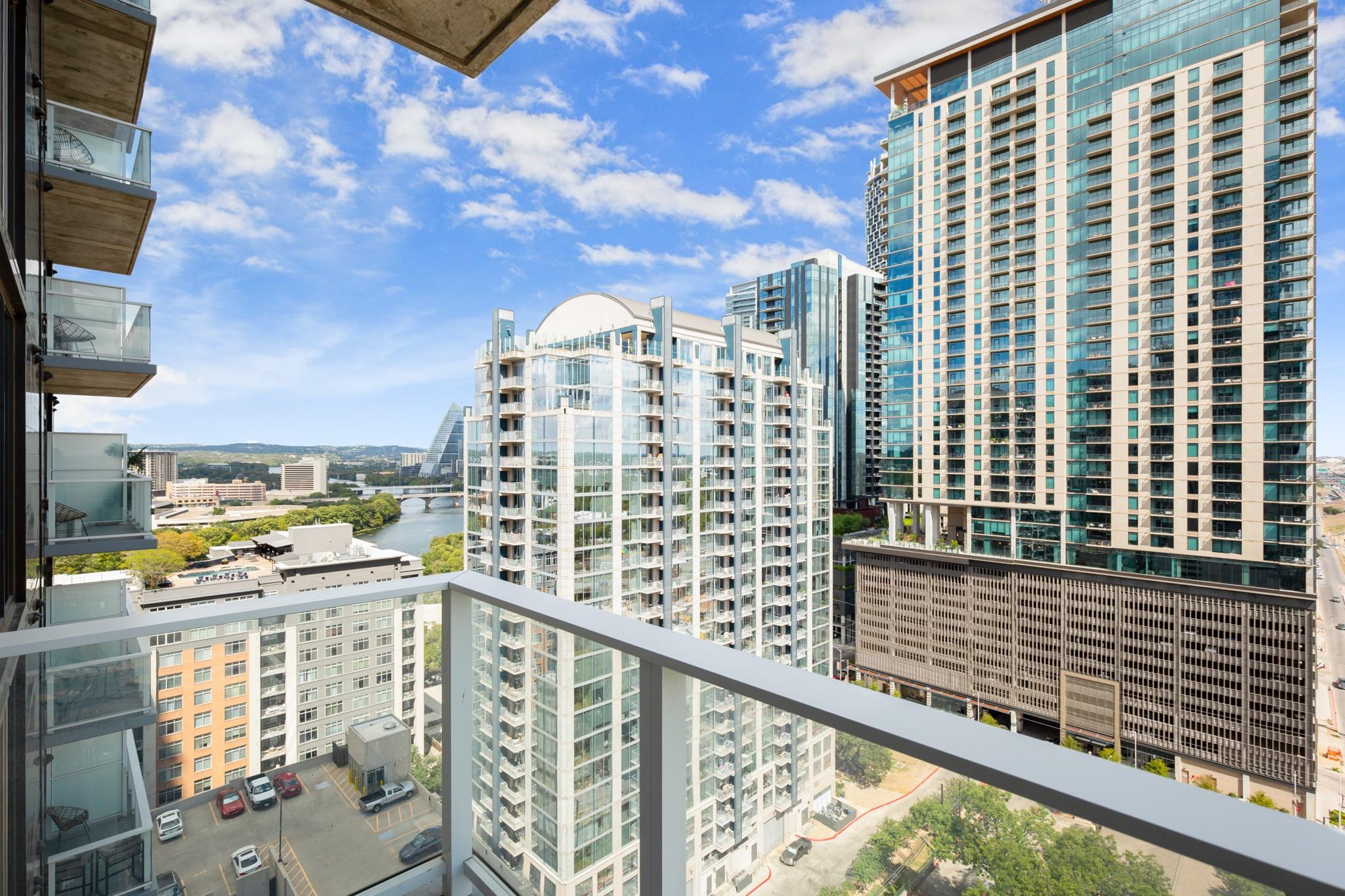 48 East Ave # 2004, Austin, TX 78701