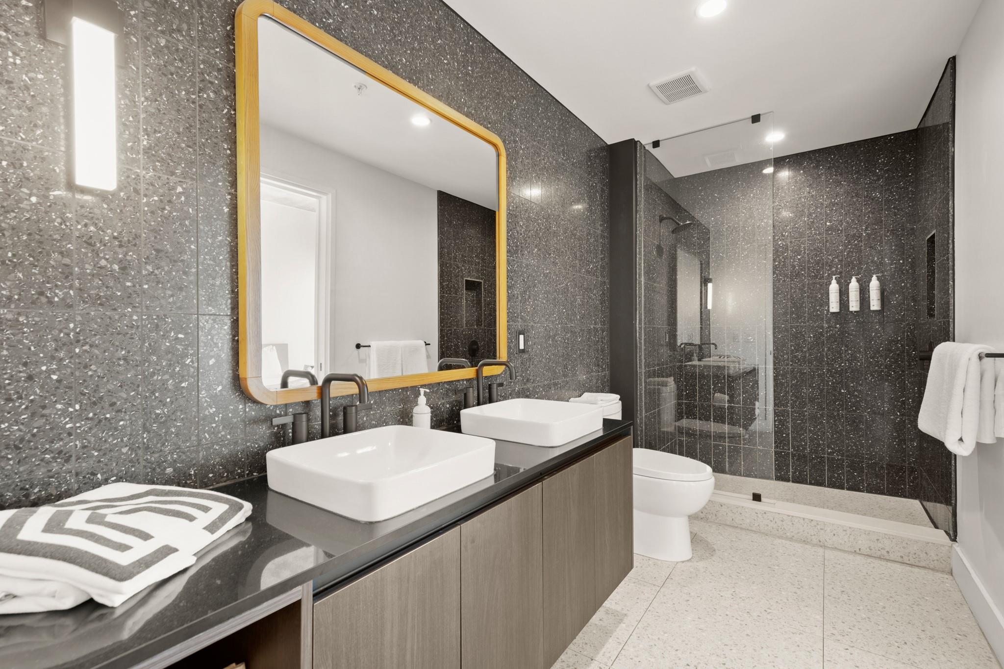 48 East Ave # 2004, Austin, TX 78701