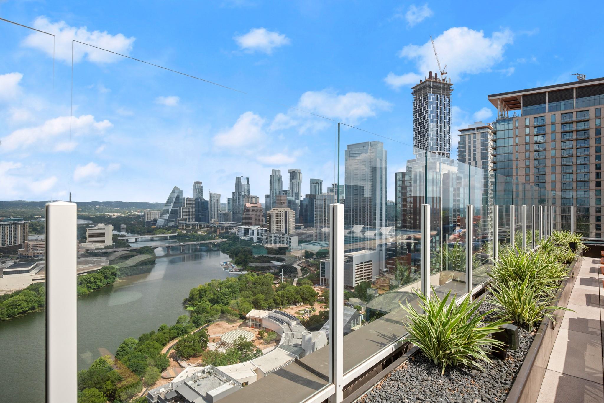 48 East Ave # 2004, Austin, TX 78701