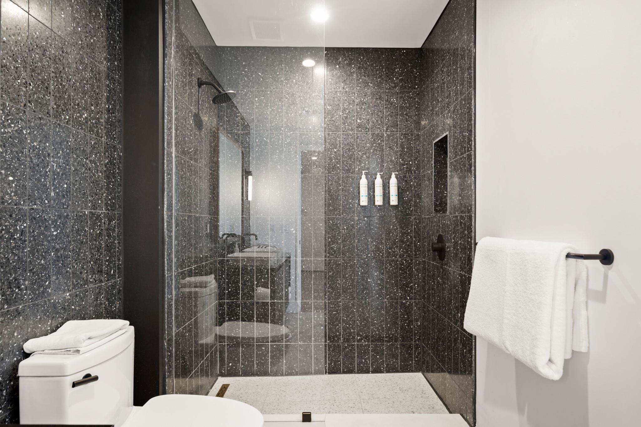 48 East Ave # 2004, Austin, TX 78701