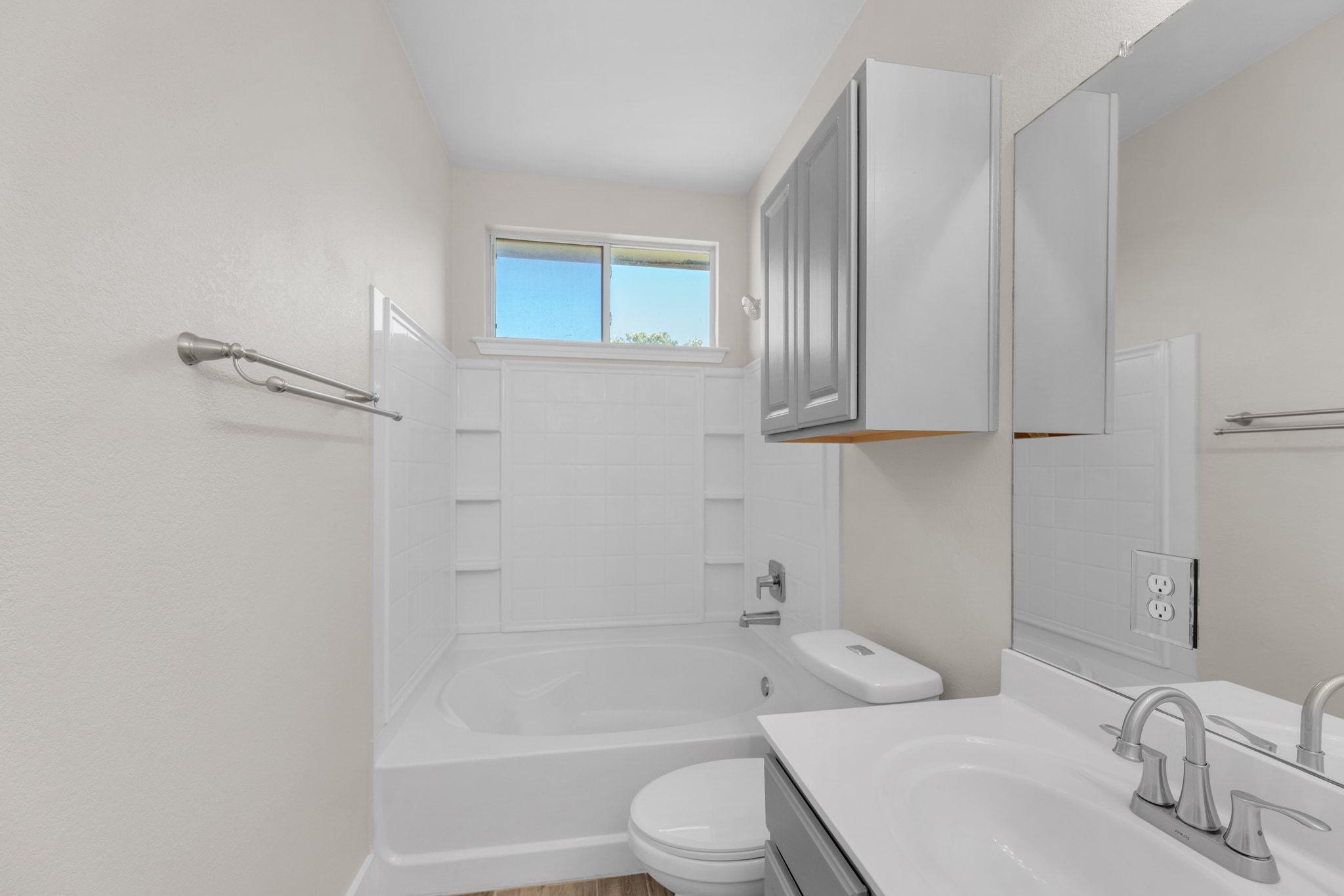 116 Almquist St, Hutto, TX 78634